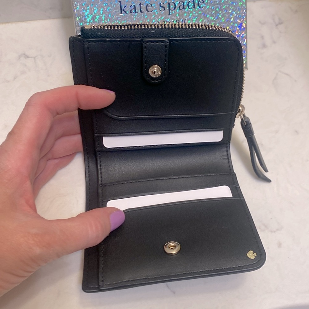 Kate Spade NY Cameron Small l-Zip Bifold - Picture 6 of 14